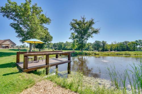 Webster Apartment | 10-Acre Plot Peaceful Getaway in Webster!