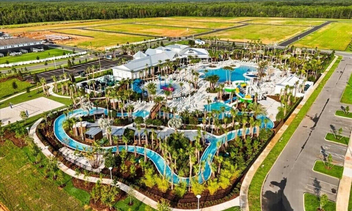 Clermont House | 10 BD/8 BA/Windsor Cay (15918 CK)