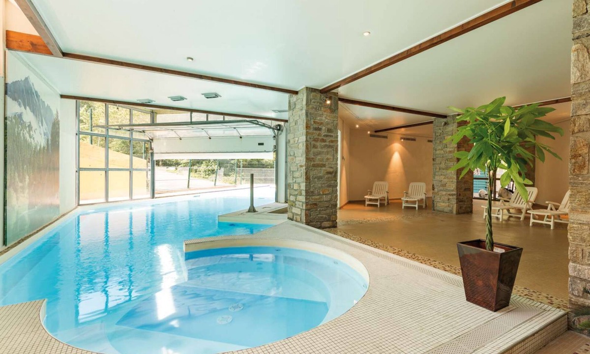 Cauterets Apartment | 10 min. from center, Cocoon Pyrénéen & Spa - 6 pers., parking, heated pool