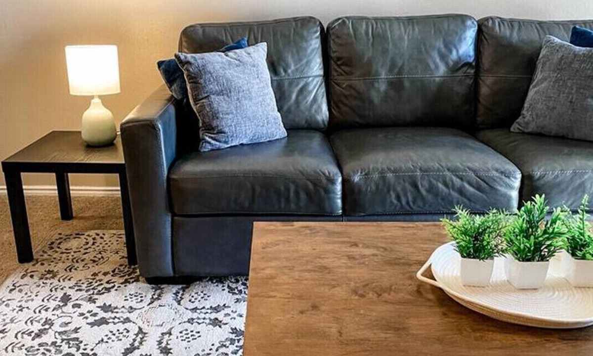 Northwest Corpus Christi Apartment | 10 Min to Downtown: Pet-friendly, TV with Parking