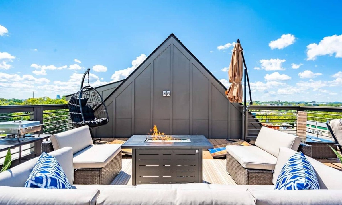 Katie Hill Neighborhood Apartment | 10 Min to DT - Rooftop Garage Firepit W D