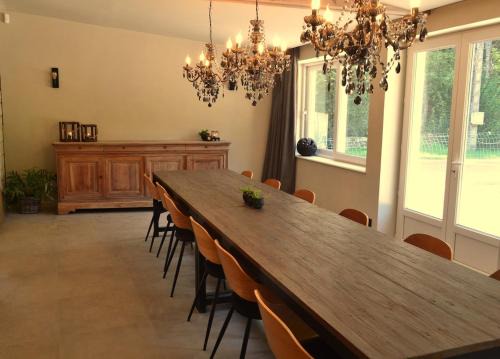 Aubenton House | 10 people Le Coin Perdu