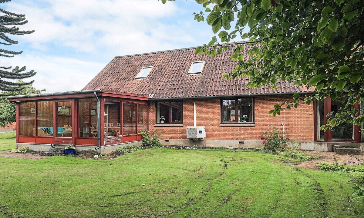 Spøttrup House | 10 person holiday home in Spøttrup