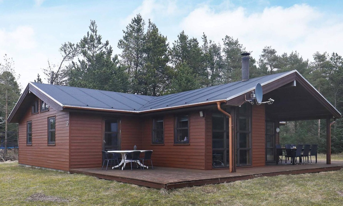 Brovst House | 10 person holiday home in Brovst