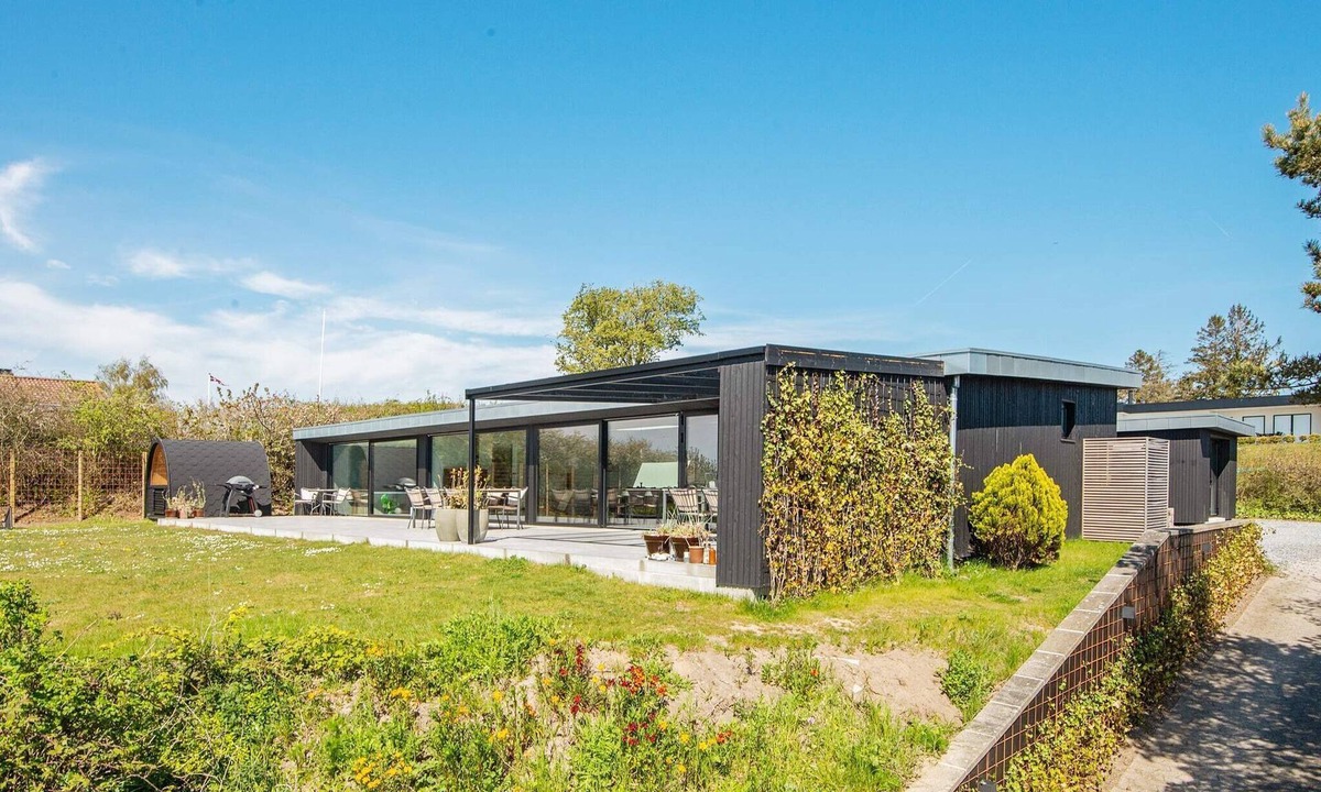 Egsmark Strand House | 10 person holiday home in Ebeltoft