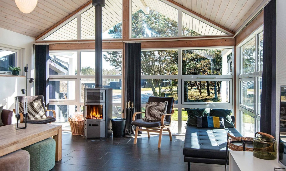 Trend House | 10 person holiday home in Løgstør