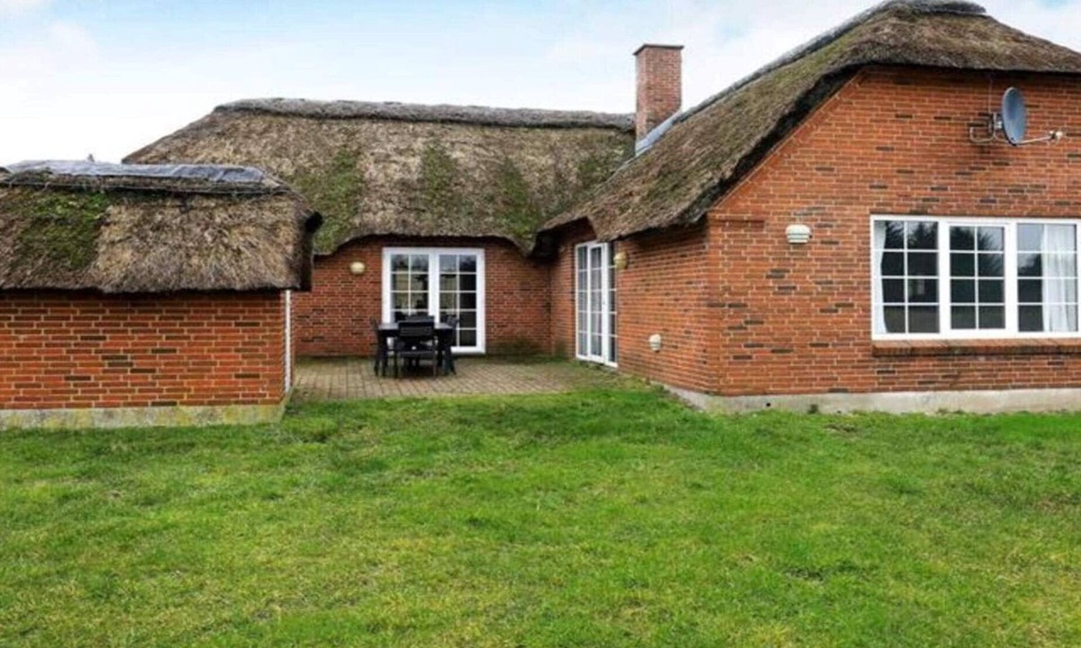 Øby House | 10 person holiday home in Ulfborg