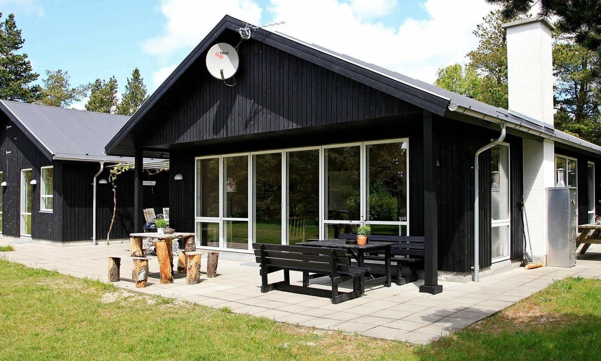 Mosevra House | 10 person holiday home in Oksbøl