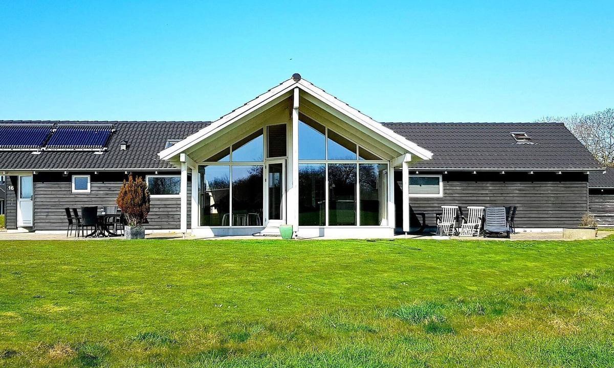 Høruphav House | 10 person holiday home in Sydals