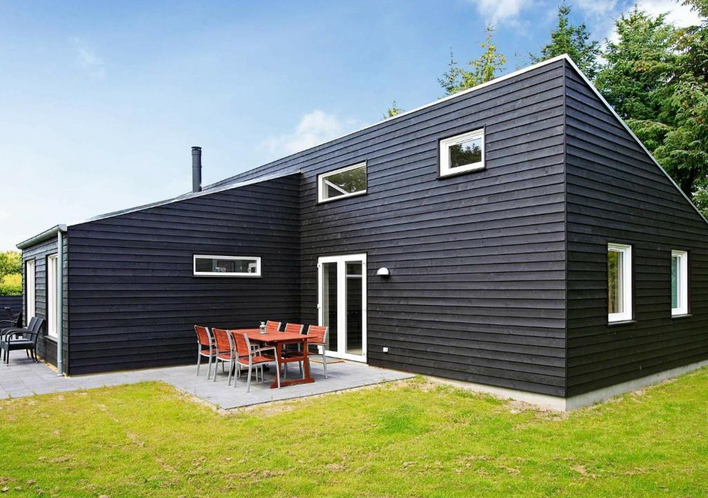 Blavand Strand House | 10 person holiday home in Bl vand