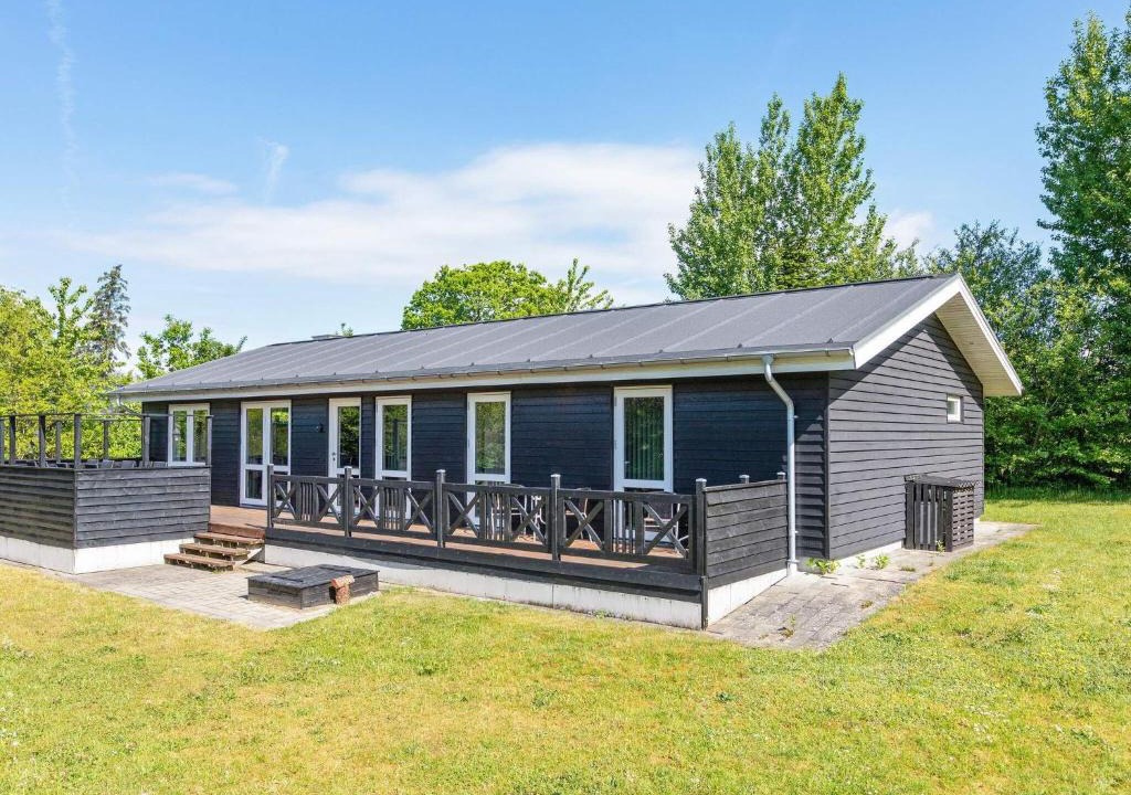 Trend House | 10 person holiday home in Løgstør-By Traum