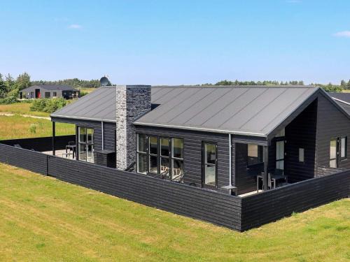 Nørre Lyngby House | 10 person holiday home in L kken