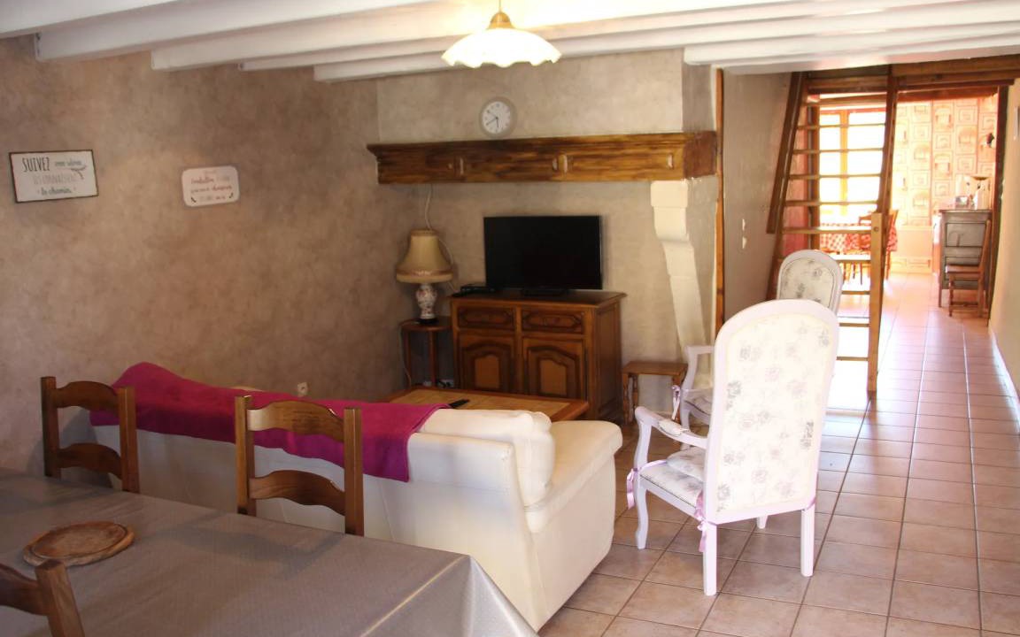 Halles-sous-les-Cotes House | 100 m² House ∙ 2 bedrooms ∙ 5 guests