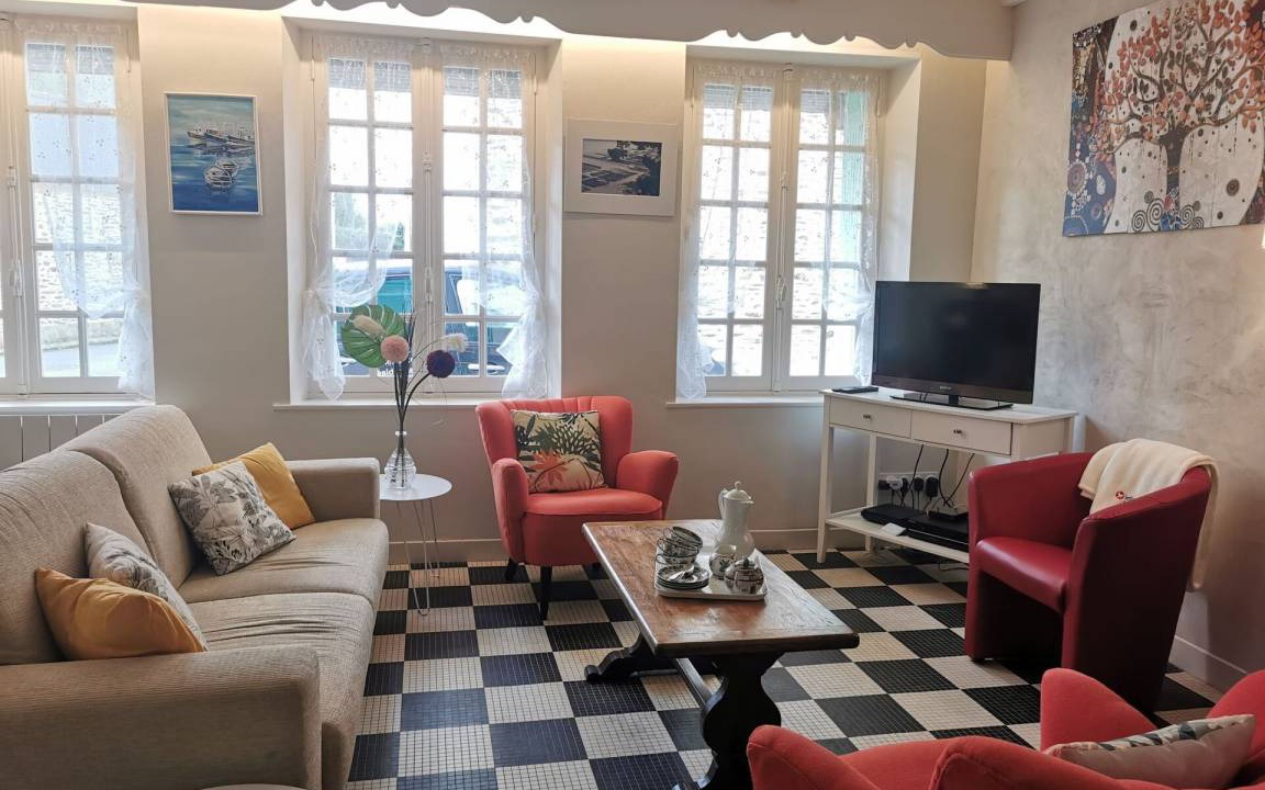 Cancale Other | 100 m² Accommodation ∙ 2 bedrooms ∙ 6 guests
