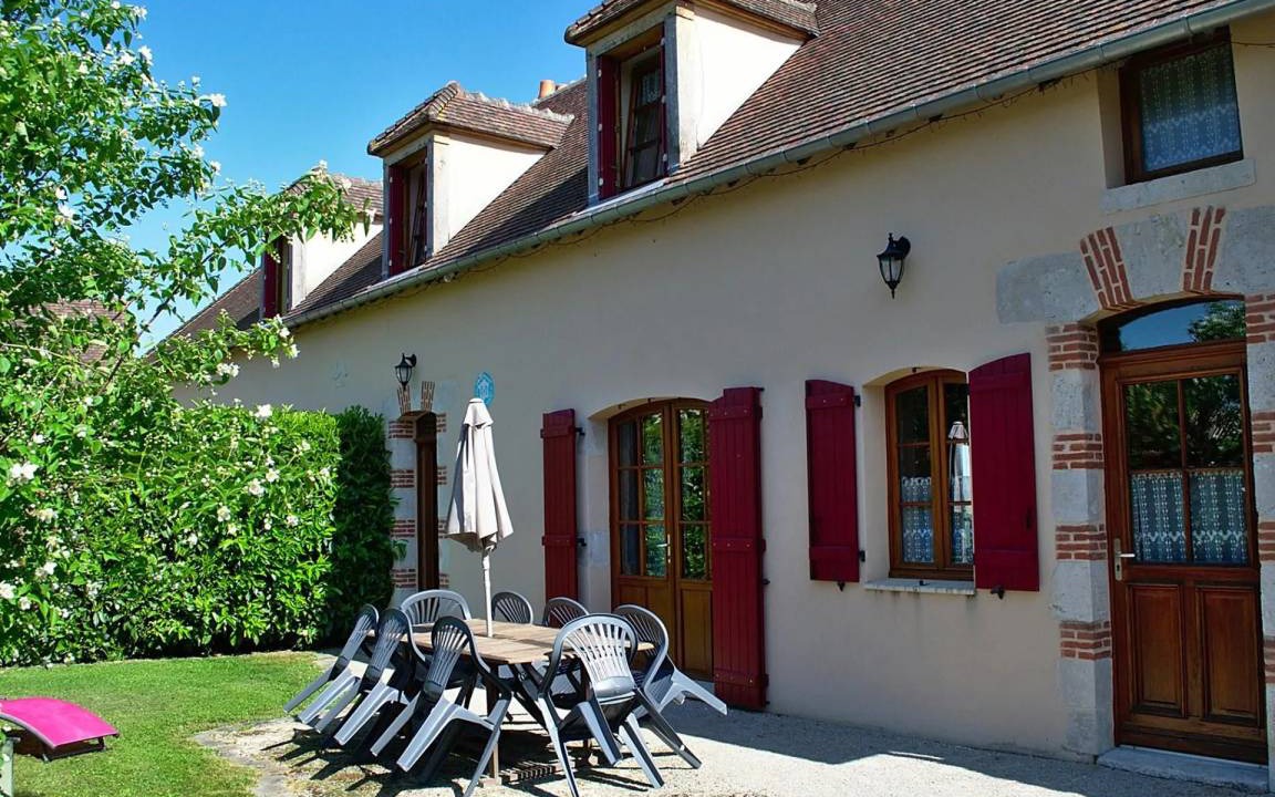 Lorcy House | 100 m² House ∙ 2 bedrooms ∙ 5 guests