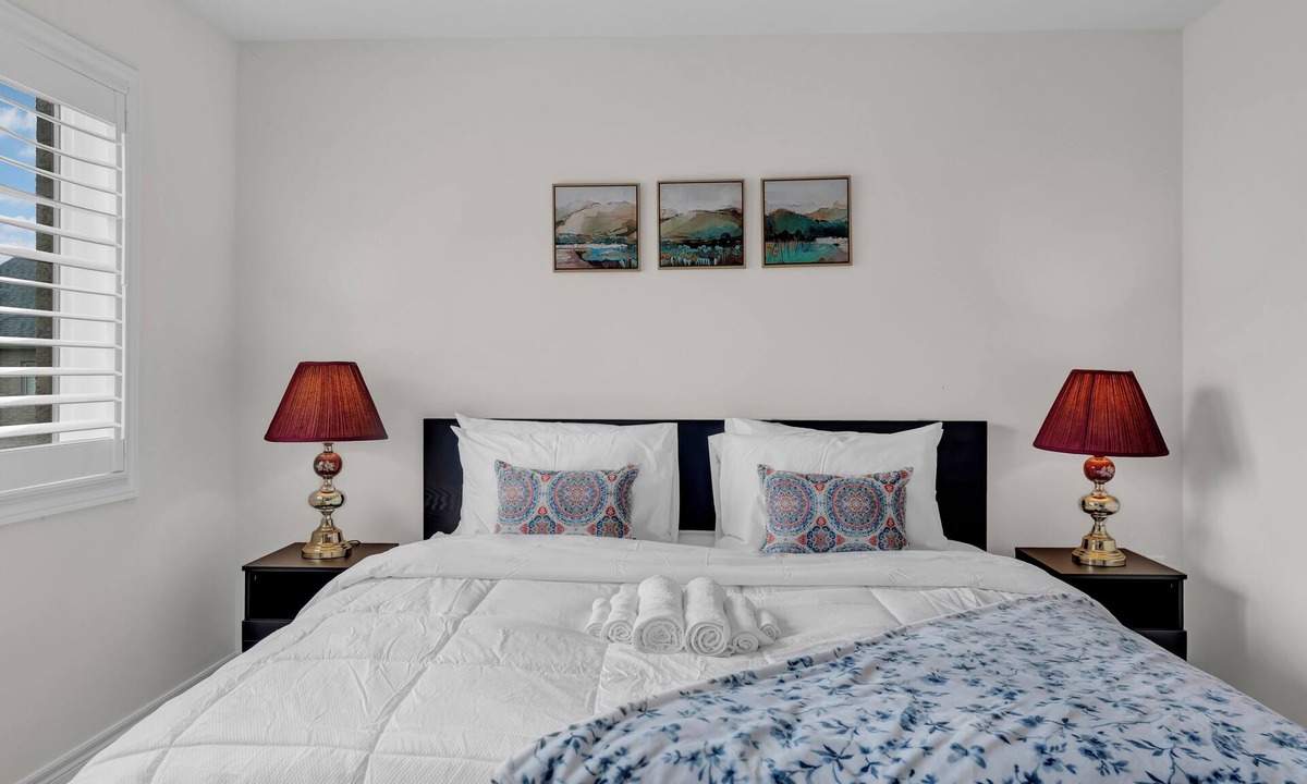 Woodstock House | 100% Privacy ~Bright 4BR ~Office Space ~Peaceful