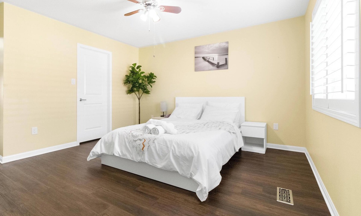 Milton House | 100% Private & Spotless ~4BR ~Golf~Cozy & Relaxing