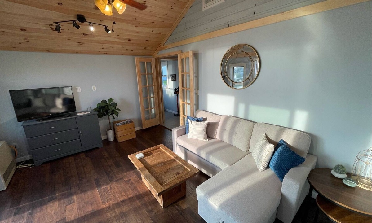 Fishers Landing Cottage | 1000 Islands Waterfront Cottage