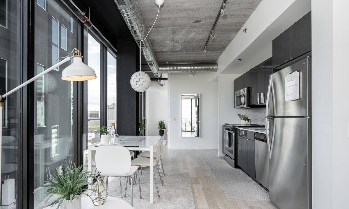 Downtown Winnipeg Condo | (1003)Downtown Glasshouse+Breathtaking 2 Bed 2 Bath +Fast WiFi (311)