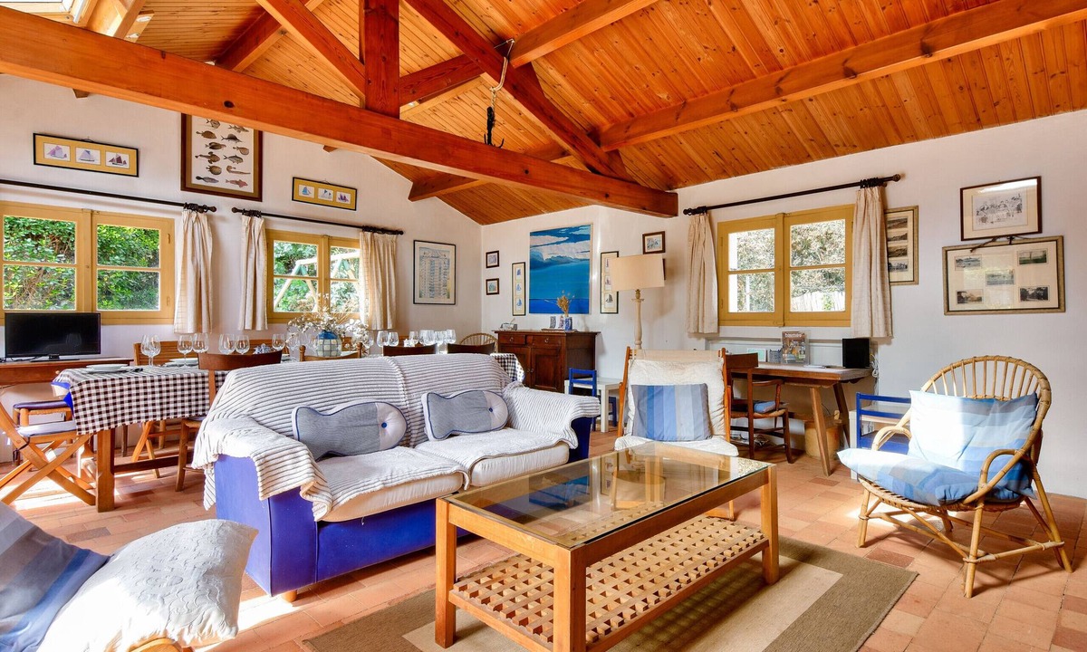 Noirmoutier-en-l'Ile Ski Chalet | 100m from the beach-6 adults/4 children-Garden