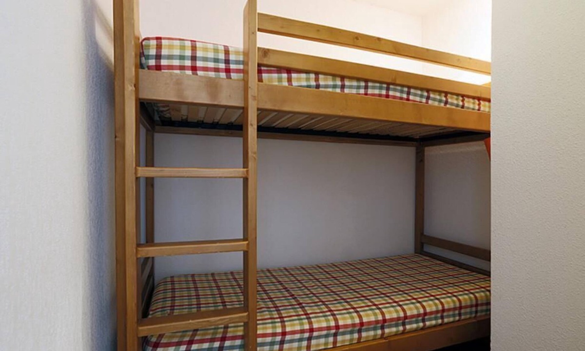Peyragudes Apartment | 100m from resort center, 1st floor, jacuzzi, hammam, balcony, tv, ski locker, 36m², Peyragudes