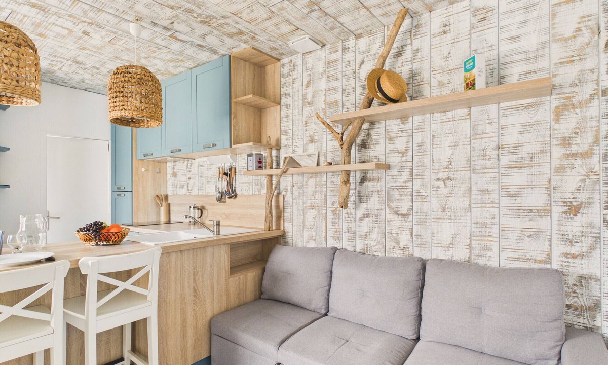 La Gueriniere House | 100m from the beach, terrace, house for 2