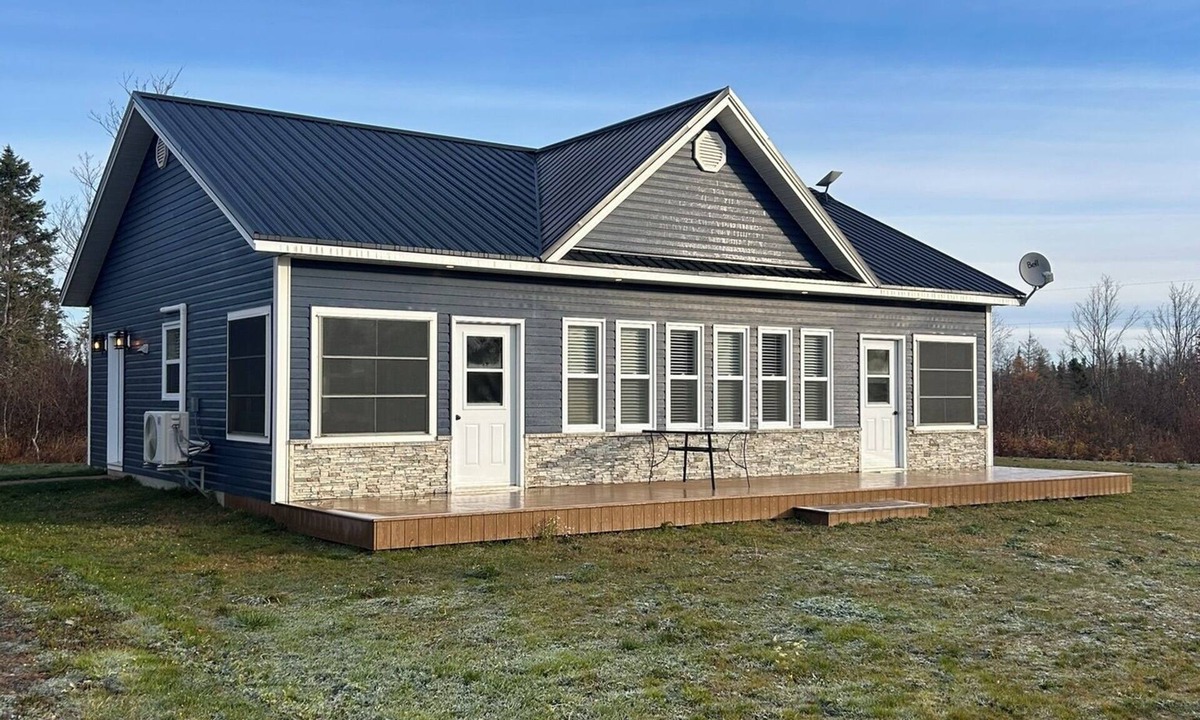 Points East Cottage | 101 Eagles Cove Properties