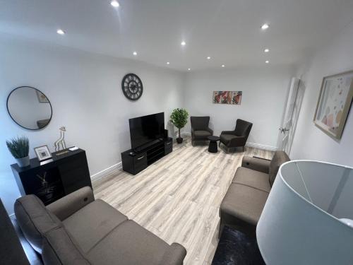 Stanford-le-Hope House | 101 Modern 4 Bedroom Home