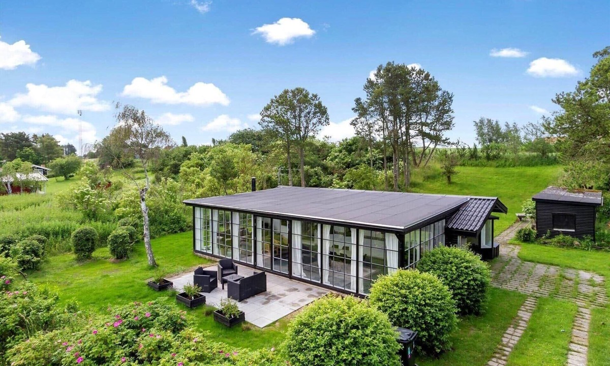 Stege House | 1022 Stege - Kærhøgevej 25