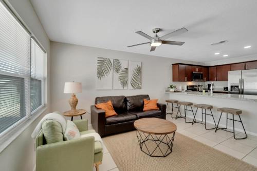 Apollo Beach House | 1053 Apollo Beach Blvd Unit 5