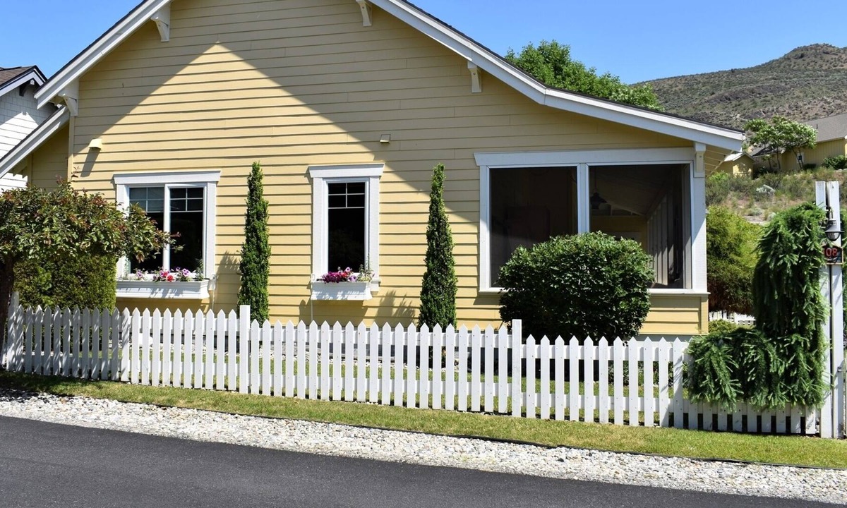 Oroville House | 108 Firerock Lane Veranda Beach