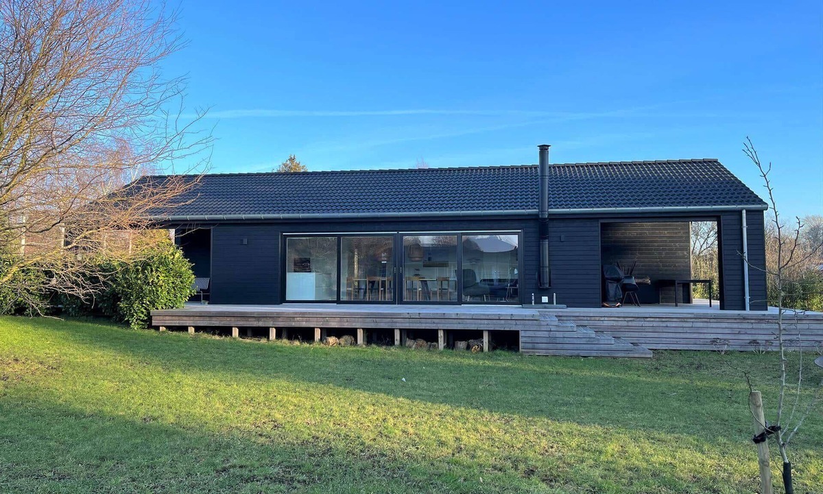 Stege House | 1083 Stege - Ulvshale - Berberisvej 30
