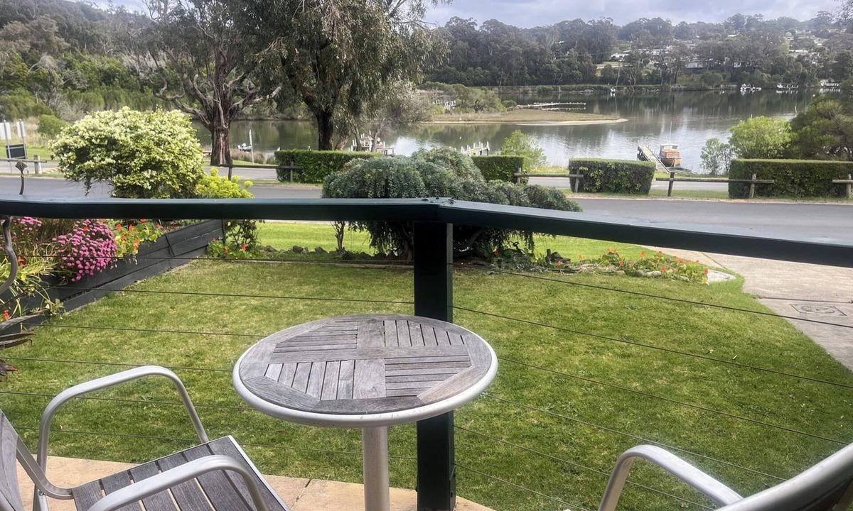 Mallacoota Apartment | 11/6-8 Buckland Drive