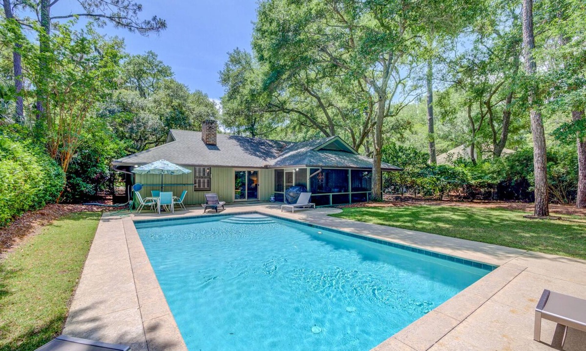 Heritage Woods House | 11 Deer Run: Beautiful home in Sea Pines with private pool. Walk to Beach