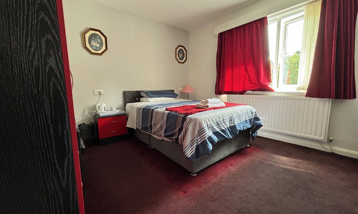 Roundham Bed & Breakfast | @11- Deluxe Double Room - Edinburgh - Room 11