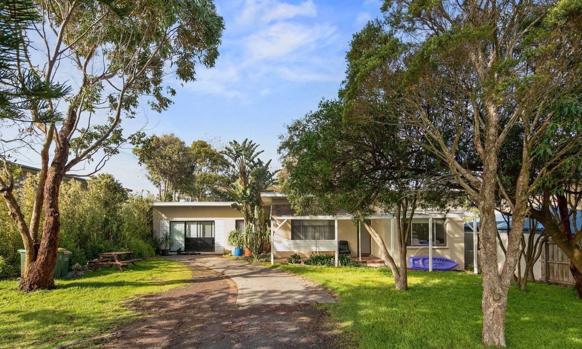 Cowes House | 11 Findlay Street