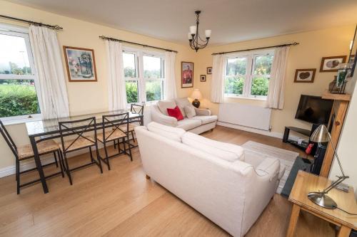 Keswick House | 11 Howrah's Court