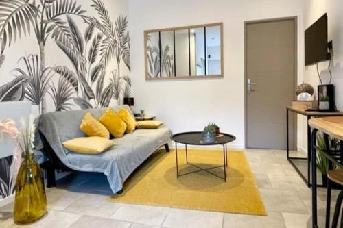 Lewarde House | 110 - Green Forest