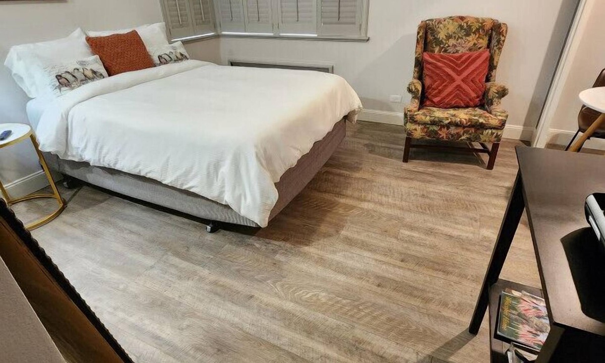 Bartlesville Apartment | 110 · Nested Ambience #110 - Hotel Phillips