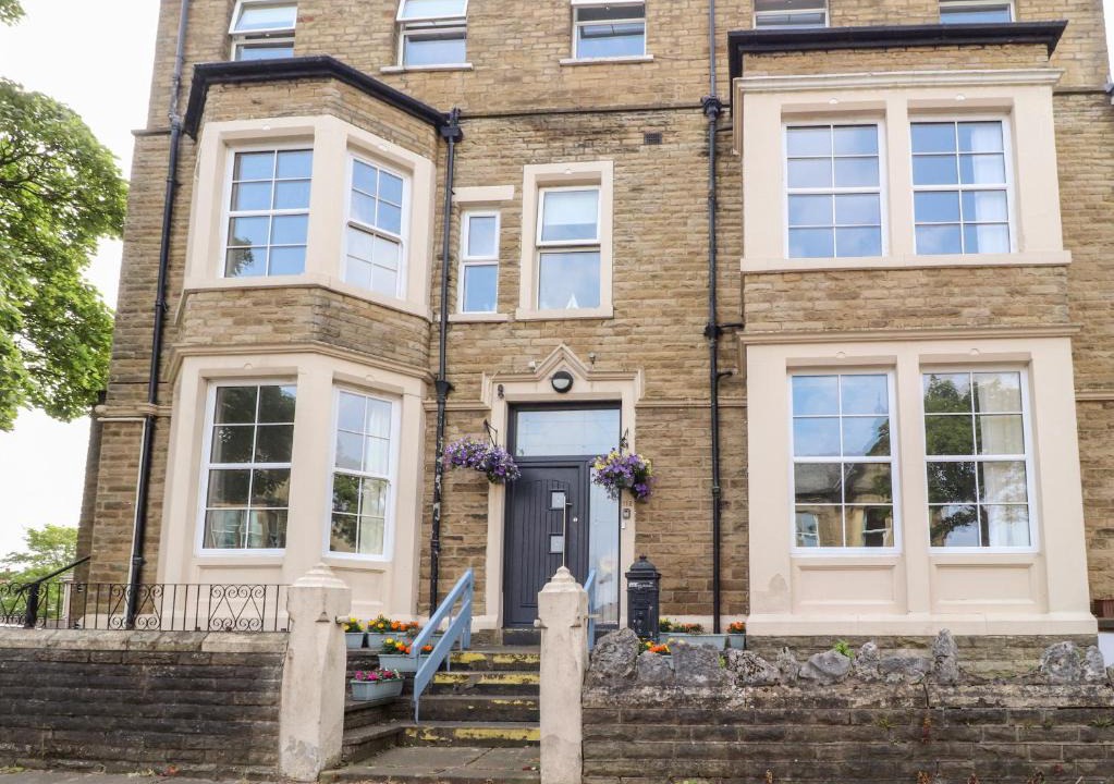 Morecambe House | 112 Balmoral Road