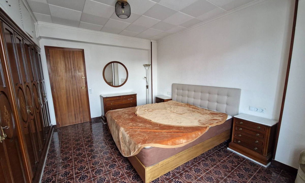 Nules Apartment | 114m² 3 Bedroom Apartment with Balcony Lift and AC