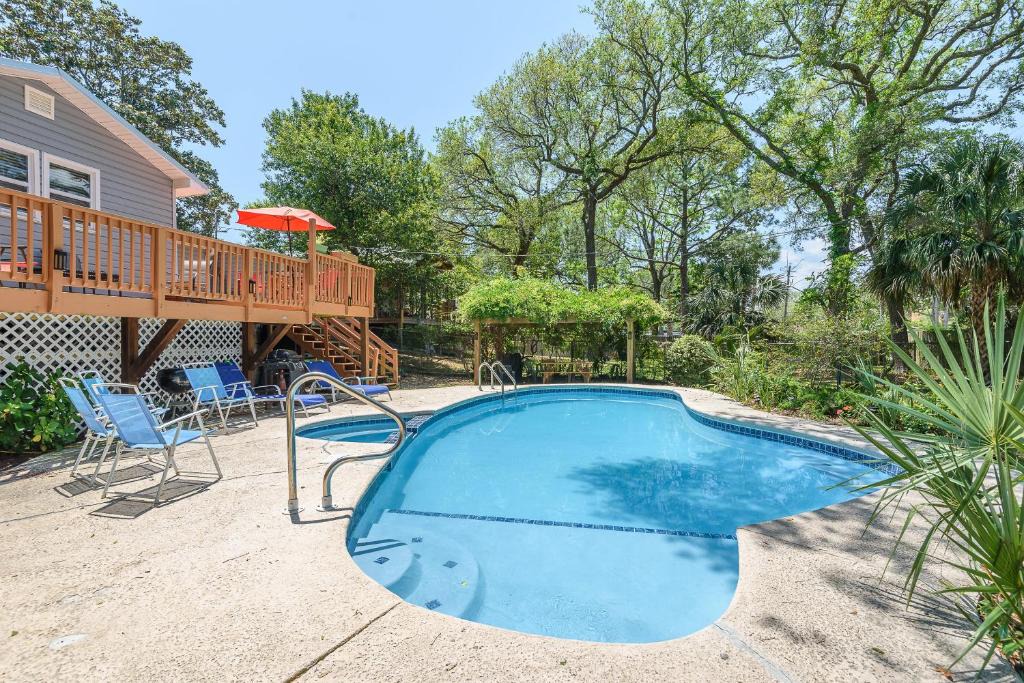 Folly Beach House | 116 E Hudson Ave