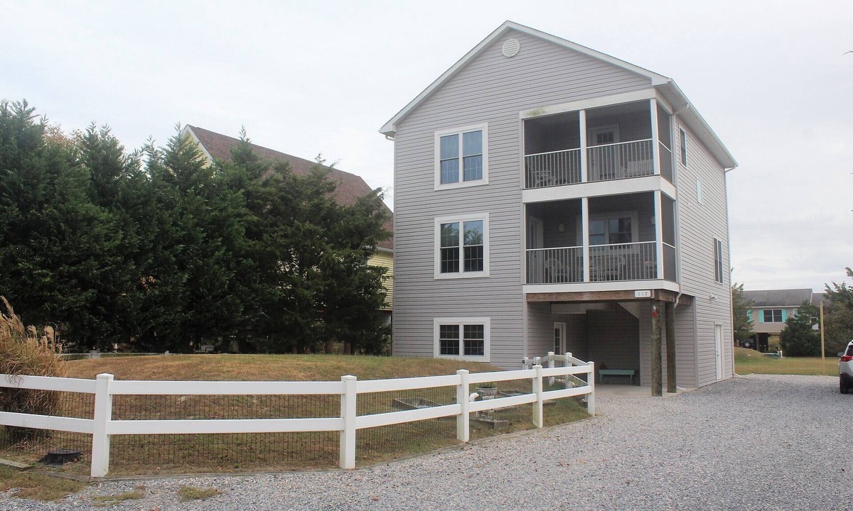 Broadkill Beach House | 117 Louisiana - Just two blocks to Broadkill Beach!