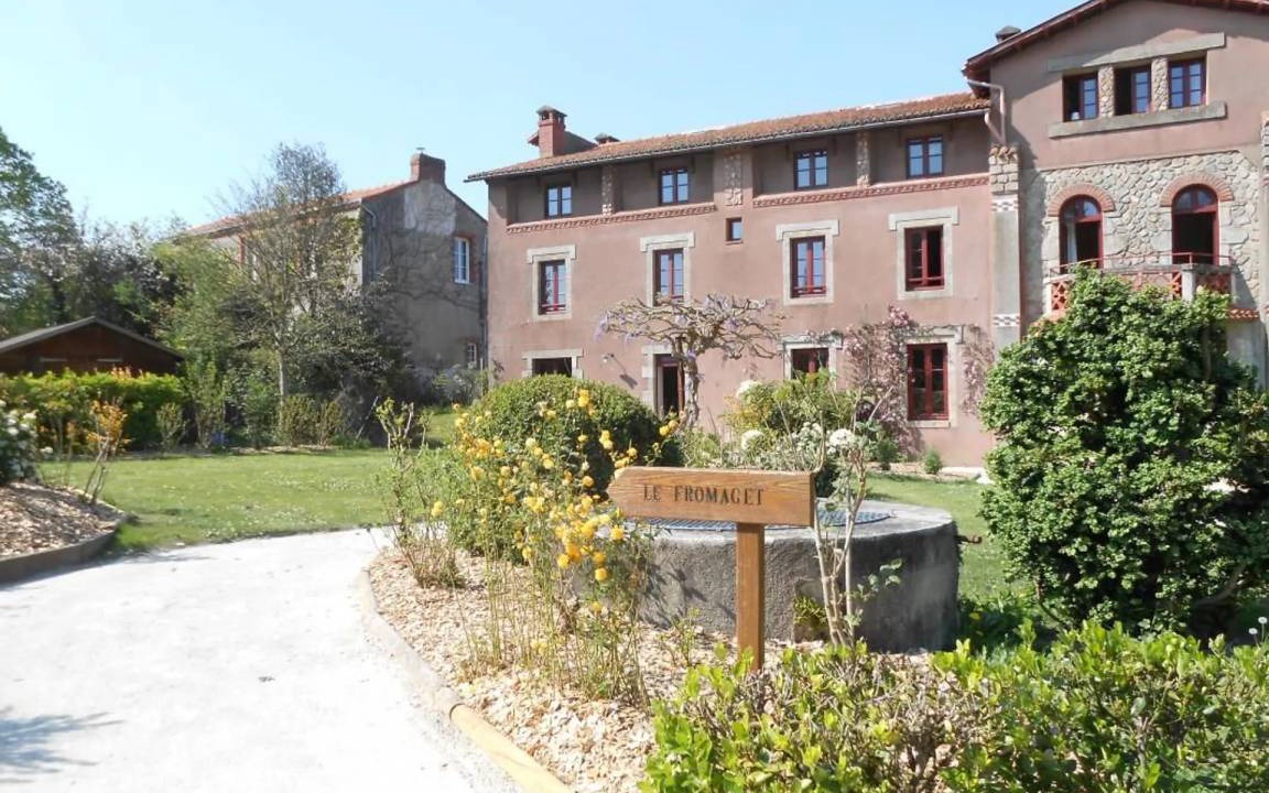 Cugand House | 117 m² House ∙ 4 bedrooms ∙ 8 guests