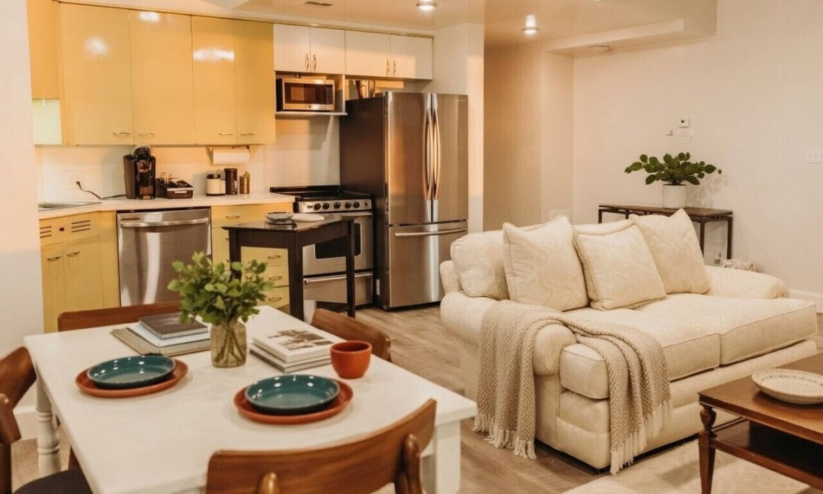 Bartlesville Apartment | 118 · St. Charles Suite #118 - Hotel Phillips