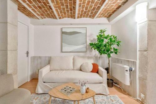 Montmagny Apartment | 11mn Paris Ligne H - Parking Privé- Souplex - Tout équipé - De 1 à 8 personnes
