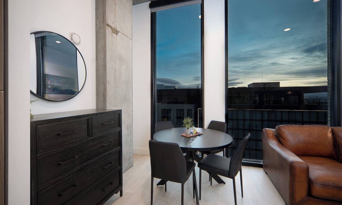 Rio Grande Apartment | 11thFloor|CityView|HotTub|Pool|Gym|Parking|KingBed
