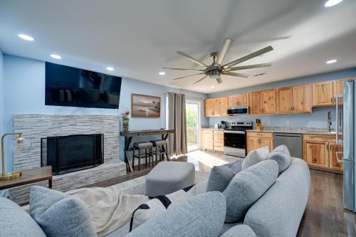 Midway Apartment | 12 Mi to Downtown Winston-Salem: Apt w/Balcony!