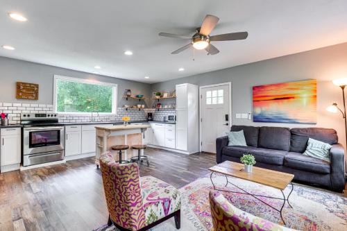 Austin House | 12 Mi to Dtwn: Austin Guest Cottage w/Pool Access