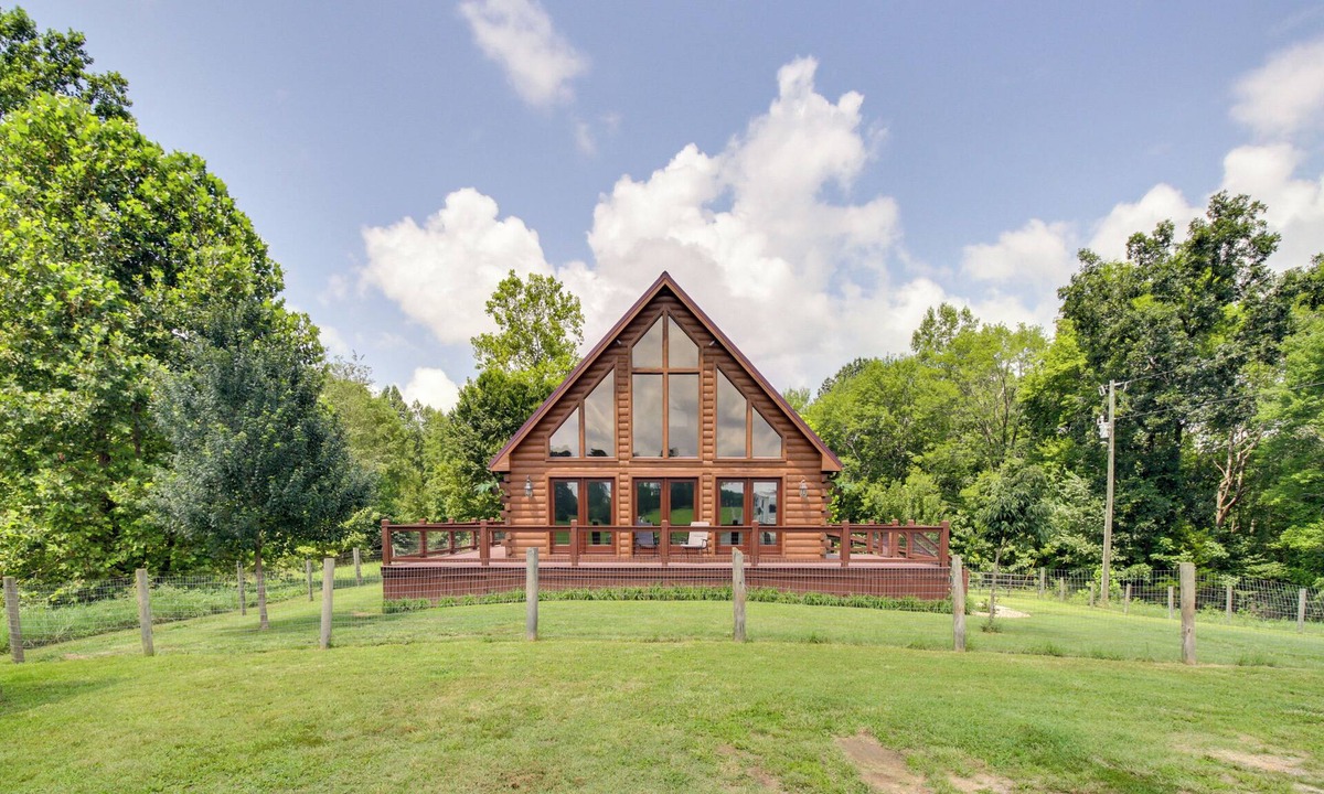 Republican Grove Cabin | 12 Mi to Staunton River: Nathalie Cabin w/Deck